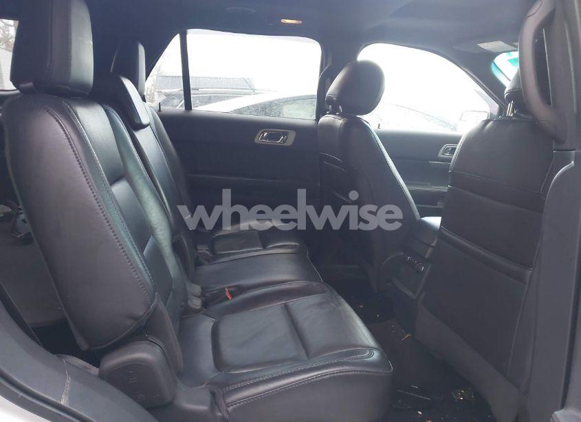 Photo 8 of 2011 Ford Explorer XLT (VIN 1FMHK8D85BGA82762)