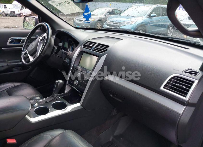 Photo 5 of 2012 Ford Explorer XLT (VIN 1FMHK8D85CGA74954)