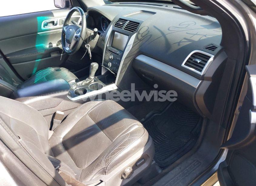 Photo 5 of 2012 Ford Explorer XLT (VIN 1FMHK8D85CGA78020)