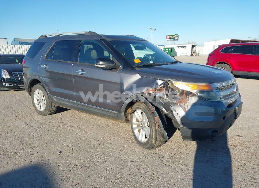2011 Ford Explorer XLT (VIN 1FMHK8D86BGA01414) main photo