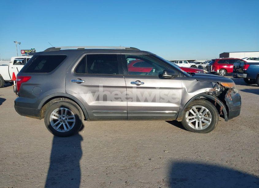 Photo 13 of 2011 Ford Explorer XLT (VIN 1FMHK8D86BGA01414)