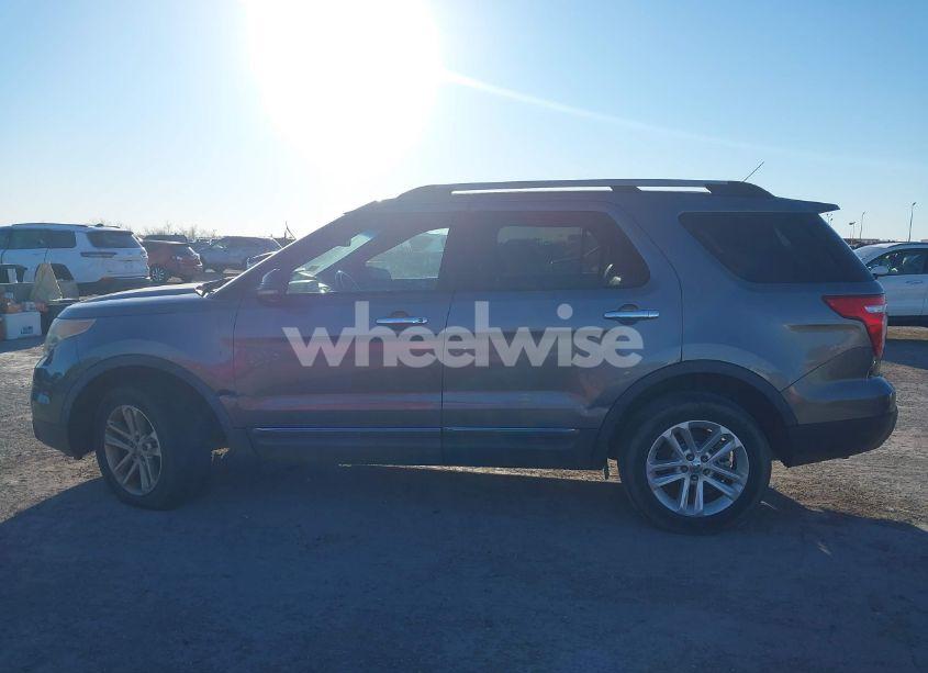 Photo 14 of 2011 Ford Explorer XLT (VIN 1FMHK8D86BGA01414)