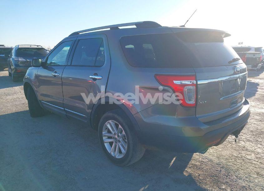 Photo 3 of 2011 Ford Explorer XLT (VIN 1FMHK8D86BGA01414)
