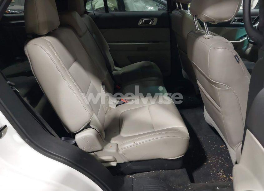 Photo 8 of 2011 Ford Explorer XLT (VIN 1FMHK8D86BGA26913)