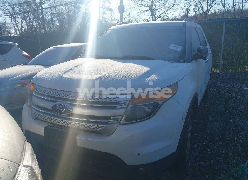 Photo 11 of 2011 Ford Explorer XLT (VIN 1FMHK8D86BGA74637)