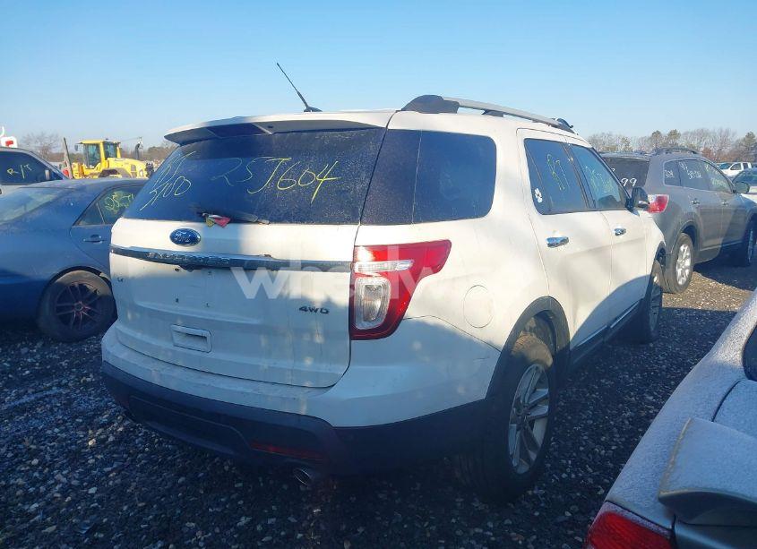 Photo 4 of 2011 Ford Explorer XLT (VIN 1FMHK8D86BGA74637)
