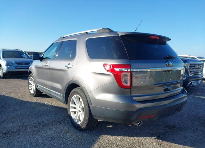 Photo 3 of 2012 Ford Explorer XLT (VIN 1FMHK8D87CGA33533)