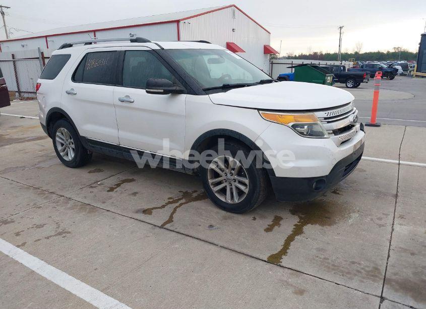 2011 Ford Explorer XLT (VIN 1FMHK8D88BGA74610) main photo