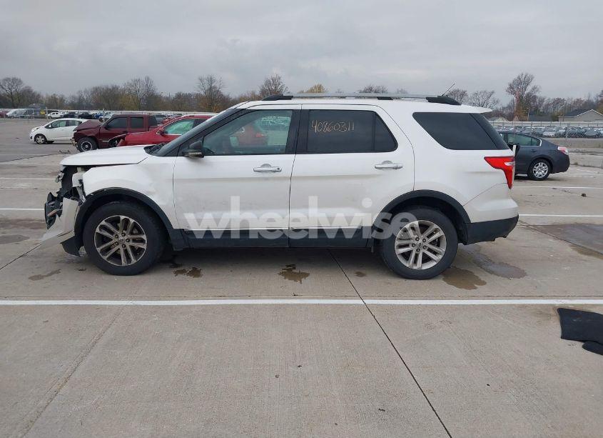 Photo 15 of 2011 Ford Explorer XLT (VIN 1FMHK8D88BGA74610)