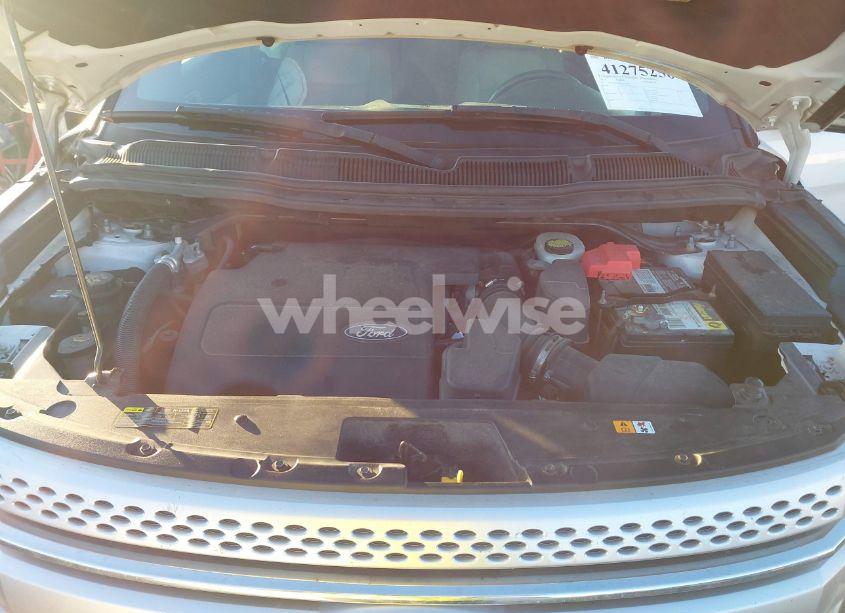 Photo 10 of 2011 Ford Explorer XLT (VIN 1FMHK8D88BGA75580)