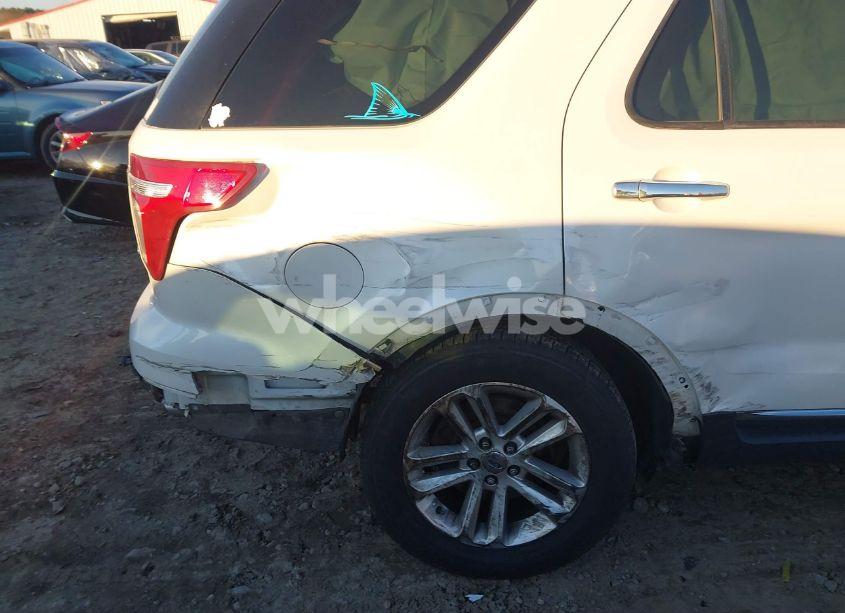 Photo 6 of 2011 Ford Explorer XLT (VIN 1FMHK8D88BGA75580)