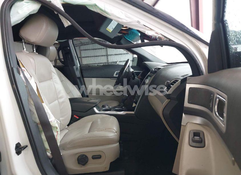 Photo 5 of 2012 Ford Explorer XLT (VIN 1FMHK8D88CGA43990)