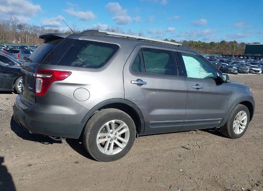 Photo 4 of 2012 Ford Explorer XLT (VIN 1FMHK8D88CGA97807)