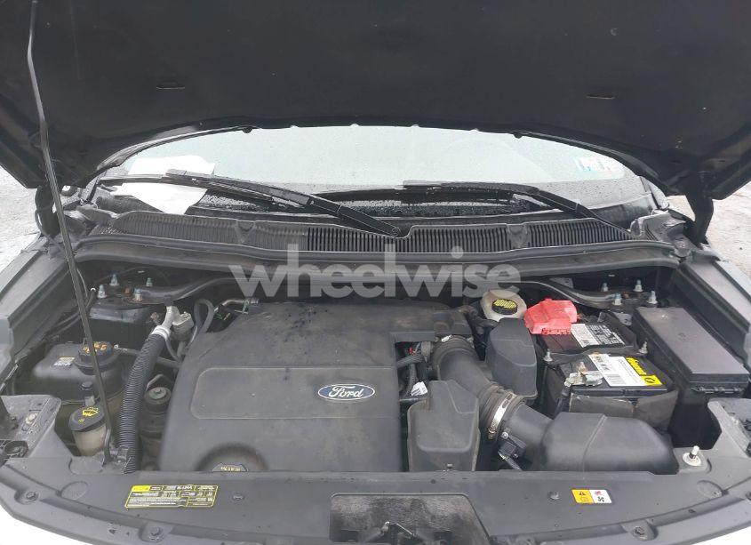 Photo 10 of 2011 Ford Explorer XLT (VIN 1FMHK8D89BGA08678)