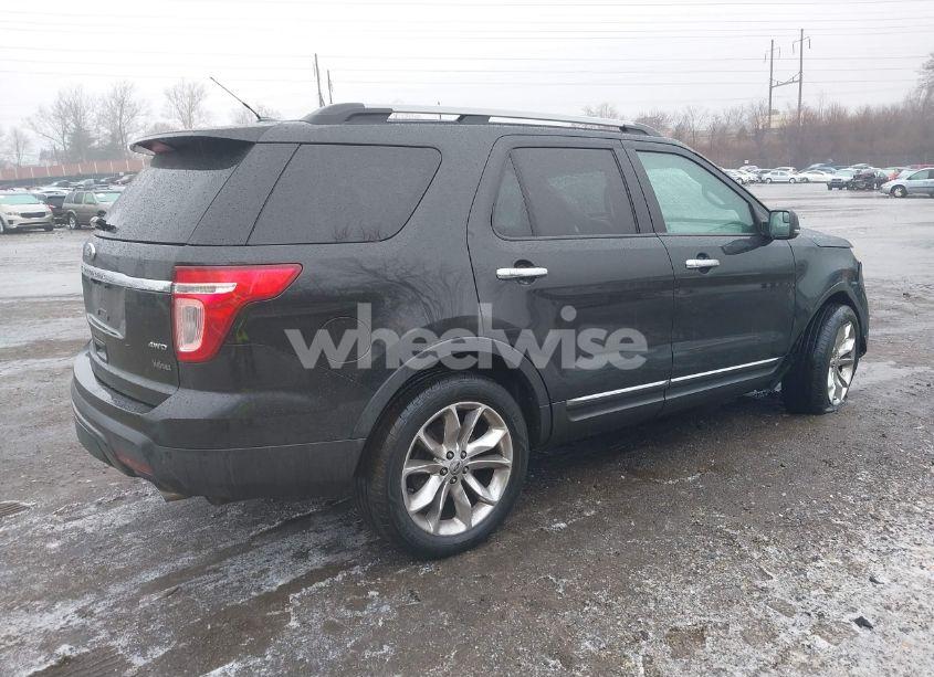 Photo 4 of 2011 Ford Explorer XLT (VIN 1FMHK8D89BGA08678)