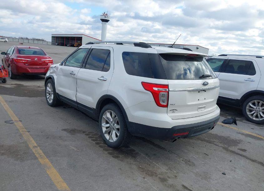 Photo 18 of 2012 Ford Explorer XLT (VIN 1FMHK8D89CGA31072)