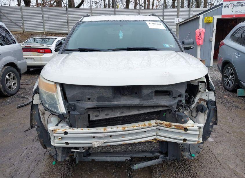 Photo 13 of 2011 Ford Explorer XLT (VIN 1FMHK8D8XBGA66475)