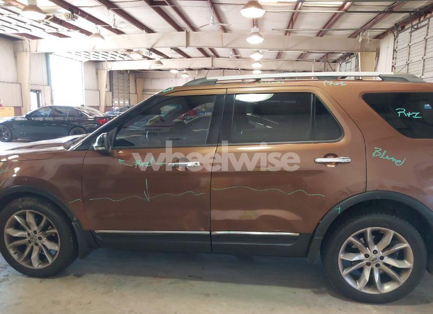 Photo 14 of 2011 Ford Explorer XLT (VIN 1FMHK8D8XBGA75774)