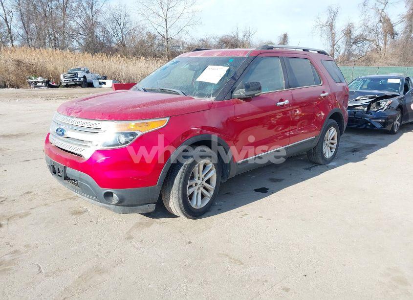 Photo 2 of 2012 Ford Explorer XLT (VIN 1FMHK8D8XCGA10831)