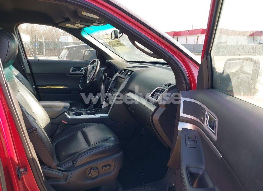 Photo 5 of 2012 Ford Explorer XLT (VIN 1FMHK8D8XCGA10831)