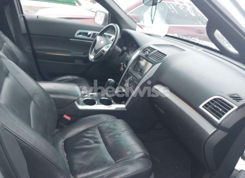 Photo 5 of 2012 Ford Explorer XLT (VIN 1FMHK8D8XCGA20257)