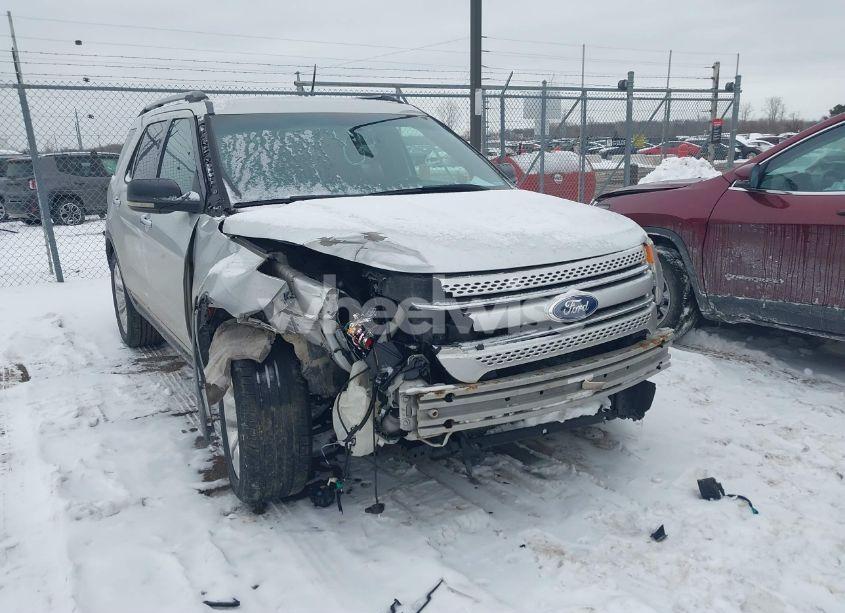 Photo 6 of 2012 Ford Explorer XLT (VIN 1FMHK8D8XCGA20257)