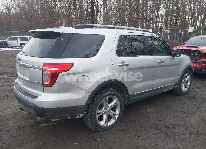 Photo 4 of 2012 Ford Explorer XLT (VIN 1FMHK8D8XCGA21277)