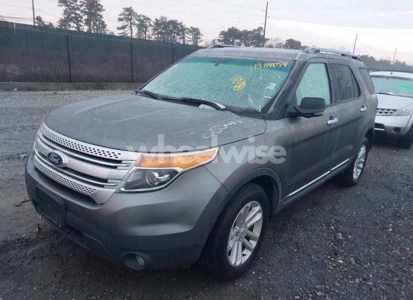 Photo 2 of 2012 Ford Explorer XLT (VIN 1FMHK8D8XCGA66056)
