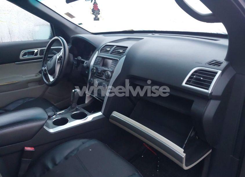 Photo 5 of 2012 Ford Explorer XLT (VIN 1FMHK8D8XCGA66056)