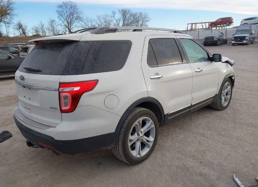 Photo 4 of 2012 Ford Explorer XLT (VIN 1FMHK8D8XCGB02800)