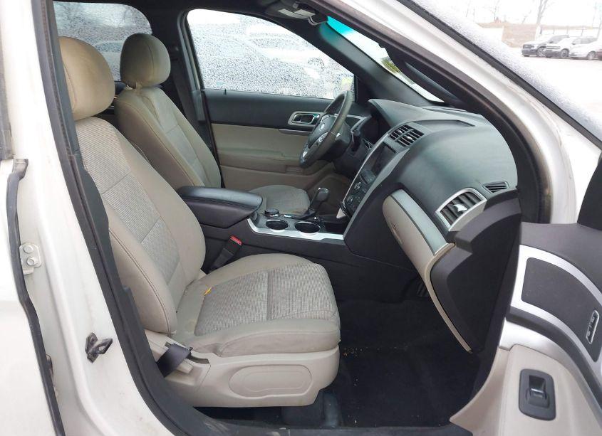 Photo 5 of 2012 Ford Explorer XLT (VIN 1FMHK8D8XCGB02800)