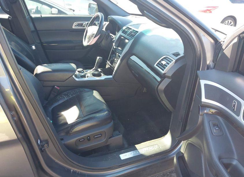 Photo 5 of 2011 Ford Explorer LIMITED (VIN 1FMHK8F81BGA55605)