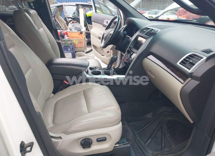 Photo 5 of 2011 Ford Explorer LIMITED (VIN 1FMHK8F81BGA90712)