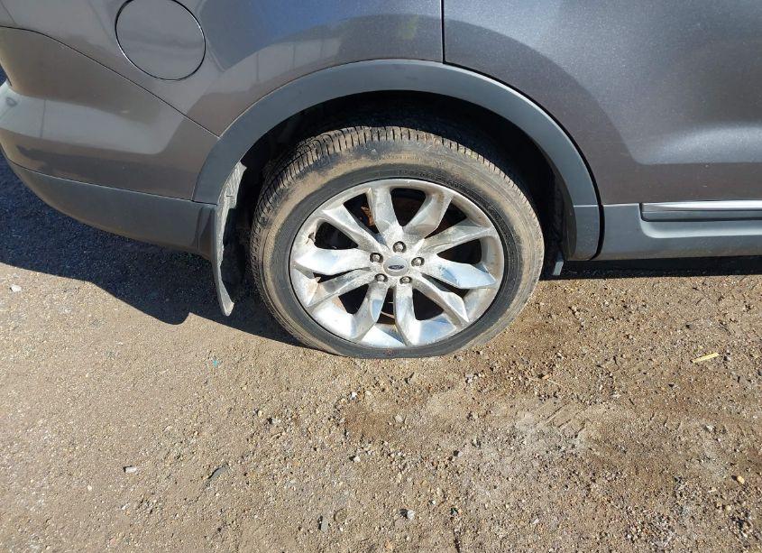 Photo 17 of 2012 Ford Explorer LIMITED (VIN 1FMHK8F82CGA43187)