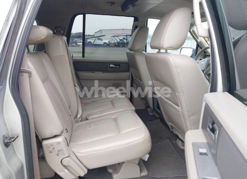 Photo 8 of 2010 Ford Expedition EL XLT (VIN 1FMJK1G54AEA87911)