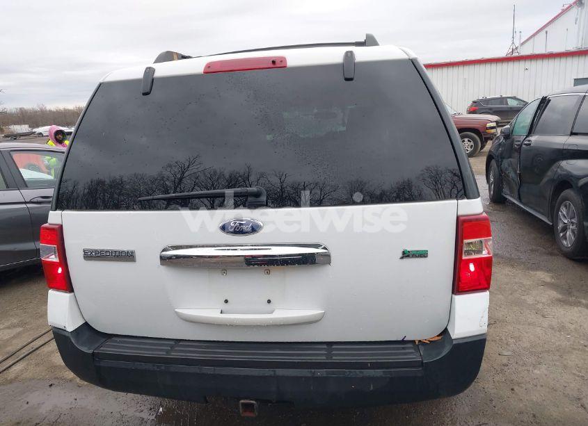 Photo 16 of 2014 Ford Expedition EL XL (VIN 1FMJK1G56EEF52534)