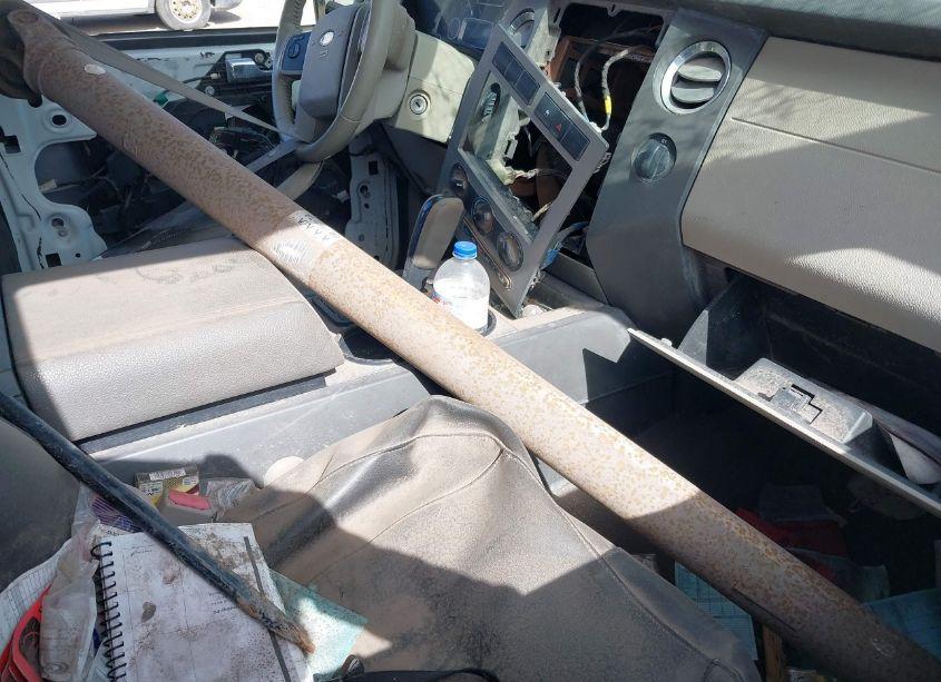 Photo 5 of 2011 Ford Expedition EL XL (VIN 1FMJK1G5XBEF45761)