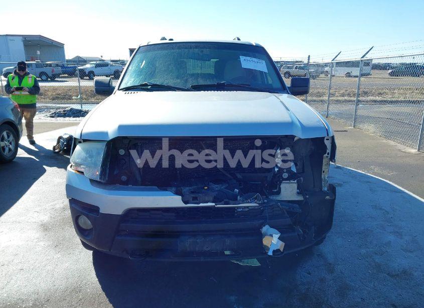 Photo 12 of 2015 Ford Expedition EL XL (VIN 1FMJK1GT0FEF41139)