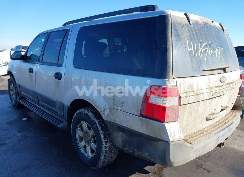 Photo 3 of 2015 Ford Expedition EL XL (VIN 1FMJK1GT0FEF41139)