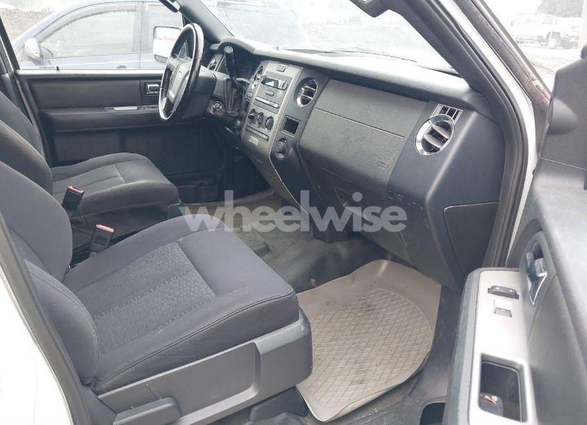 Photo 5 of 2015 Ford Expedition EL XL (VIN 1FMJK1GT6FEF15287)