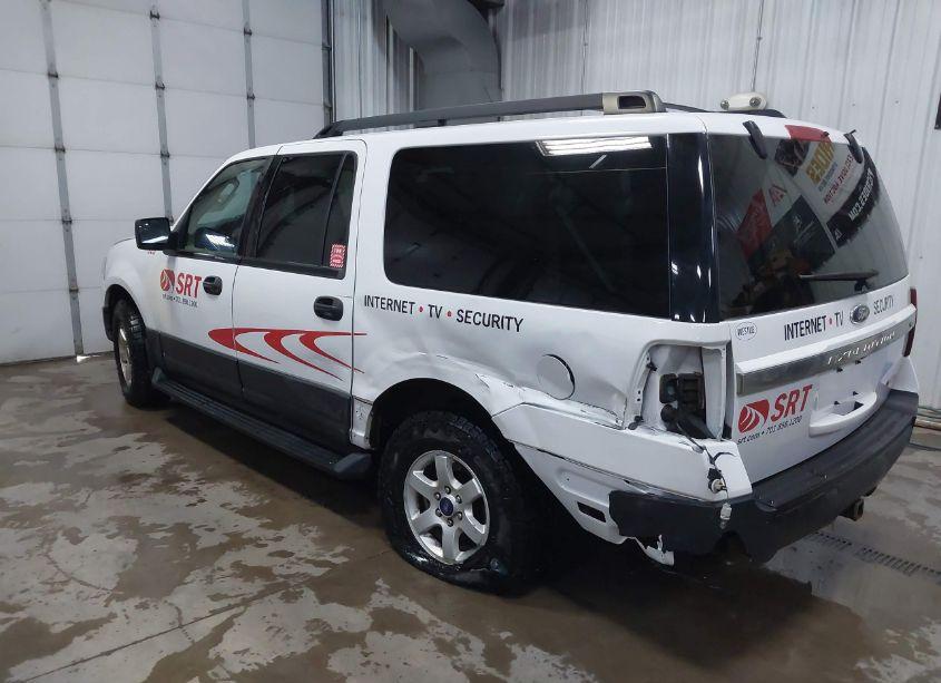 Photo 3 of 2015 Ford Expedition EL XL (VIN 1FMJK1GT9FEF40619)