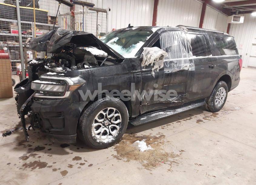 Photo 2 of 2022 Ford Expedition XL MAX (VIN 1FMJK1GTXNEA21268)