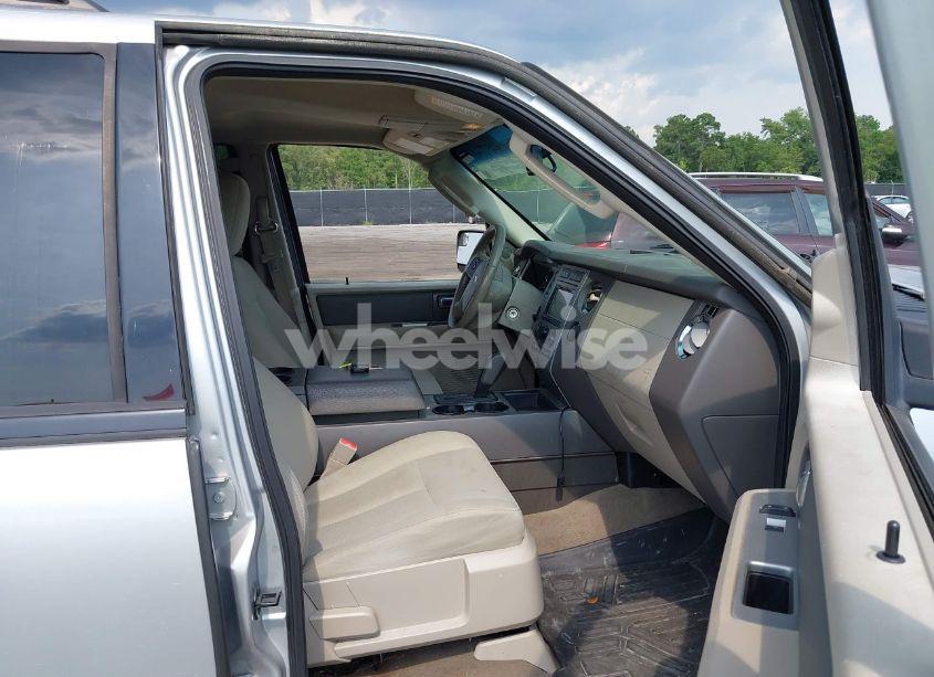 Photo 5 of 2012 Ford Expedition EL XLT (VIN 1FMJK1H52CEF11670)