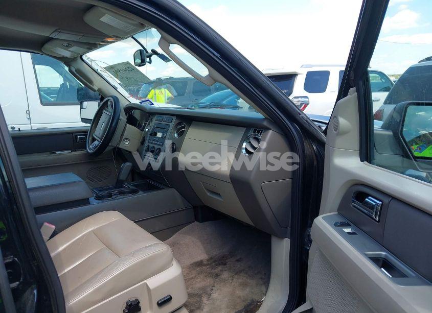 Photo 5 of 2012 Ford Expedition EL XLT (VIN 1FMJK1H54CEF49045)