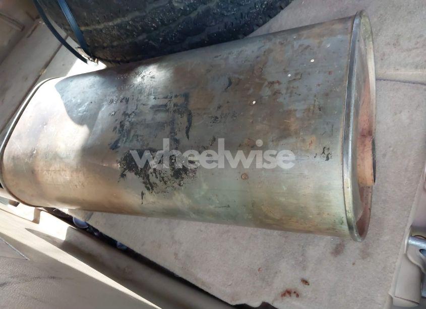 Photo 12 of 2011 Ford Expedition EL XLT (VIN 1FMJK1H55BEF02119)