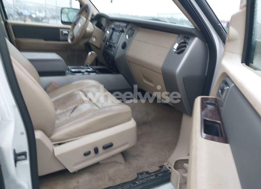 Photo 5 of 2013 Ford Expedition EL XLT (VIN 1FMJK1H59DEF08542)