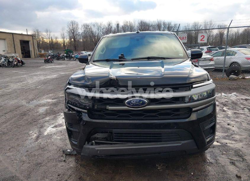 Photo 13 of 2024 Ford Expedition XLT MAX (VIN 1FMJK1H80REA23644)