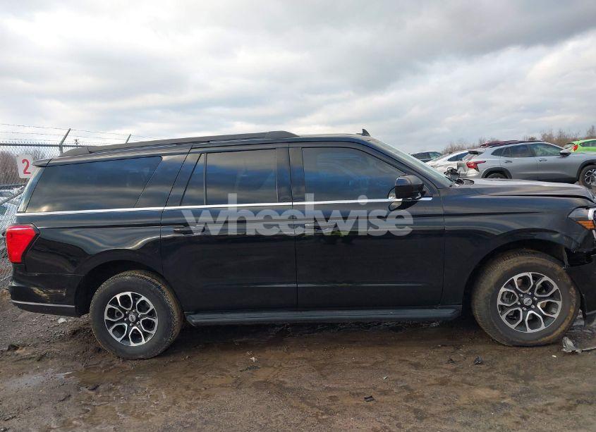Photo 14 of 2024 Ford Expedition XLT MAX (VIN 1FMJK1H80REA23644)