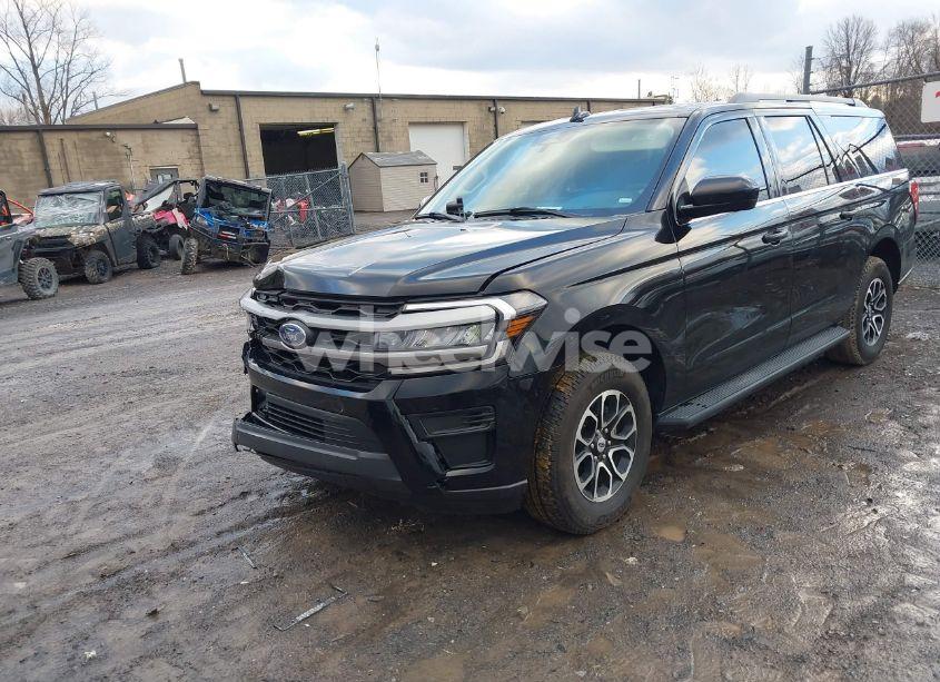 Photo 2 of 2024 Ford Expedition XLT MAX (VIN 1FMJK1H80REA23644)