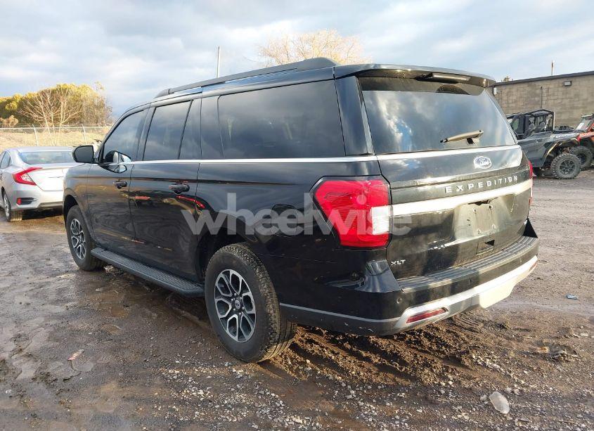 Photo 3 of 2024 Ford Expedition XLT MAX (VIN 1FMJK1H80REA23644)